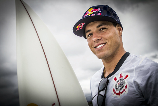 Rogue Mag Surf - Red Bull 21Days featuring Adriano de Souza and Nat Young