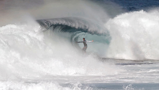Rogue Mag Surf - The Barrel 2013 says “Hello” to Hawaii