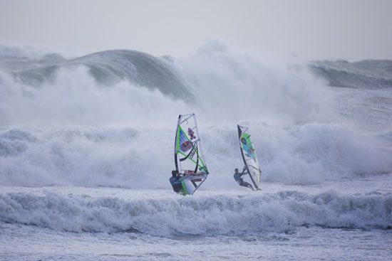 Rogue Mag - Red Bull Storm Chase 2013/2014 in Cornwall, UK