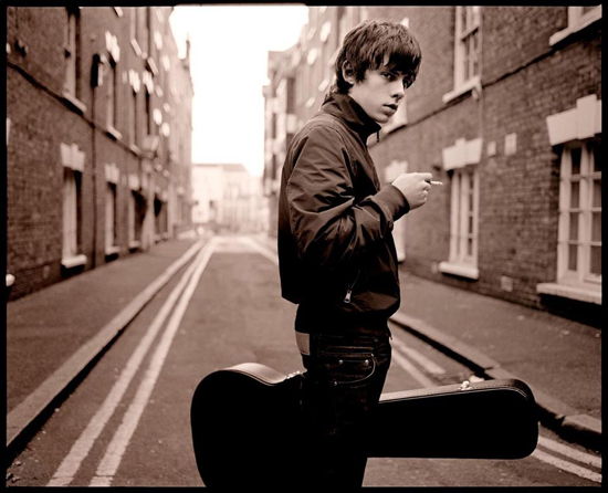 Rogue Mag Music - Jake Bugg announces biggest UK tour to date for October 2014