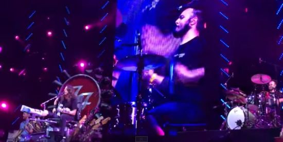 Rogue Mag Music - Dave Grohl invites fan to play drums on stage